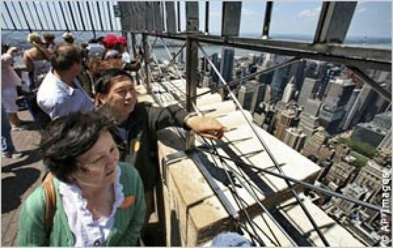 Travelers Visiting U.S. in Growing Numbers